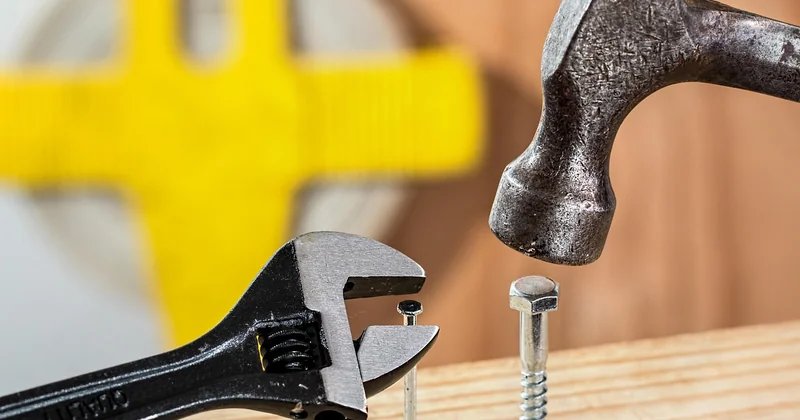 Fusionner, rediriger ou différencier : comment trancher